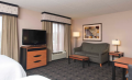 hamptoninnfischerssuite