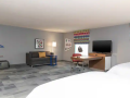 hamptoninnsuitesDAYXOHXsuite