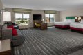 hamptoninnavonsuite