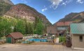 Twin Peaks Lodge &amp; Hot Springs