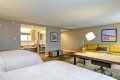 Hampton Inn &amp; Suites Saskatoon Airport