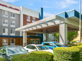 hamptoninnsuitesseattlenorthlynnwood