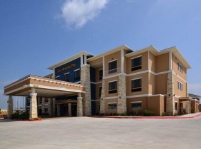 Best Western Plus Lytle Inn &amp; Suites