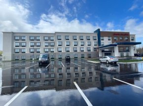 hamptoninnsuitesDTWYPHX