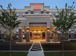 Hampton Inn &amp; Suites Roanoke Airport