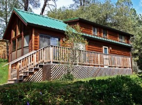 Yosemite Pines RV Resort &amp; Family Lodging