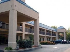 Quality Inn near Six Flags