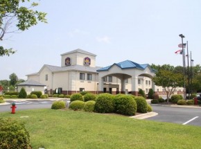 Best Western PLUS Suites-Greenville
