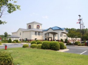 BEST WESTERN PLUS Suites-Greenville