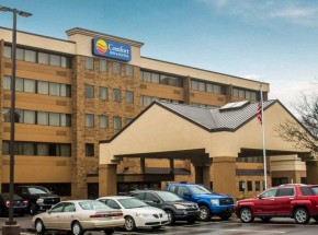 Comfort Inn &amp; Suites Wadsworth