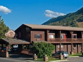 Elk Country Inn