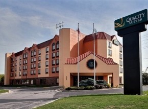 Quality Suites Milwaukee Airport