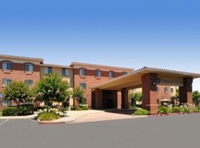 Holiday Inn Express &amp; Suites Davis-University Area