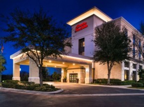 Hampton Inn &amp;Suites Schertz