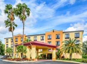 Comfort Suites Tampa - Brandon