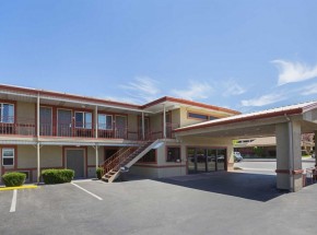 Econo Lodge Hurricane Zion Park Area