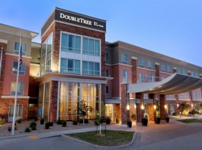 DoubleTree West Fargo