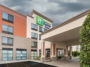 holiday-inn-express-and-suites-pasco-exterior