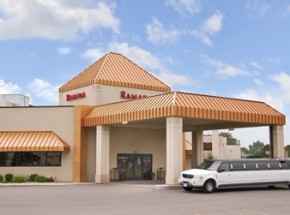 Ramada Hotel And Suites Sioux Falls Airport