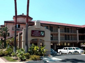 Lamplighter Inn &amp; Suites