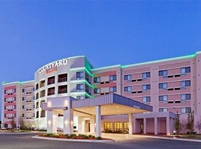 Courtyard Marriott Tulsa-Woodland Hills