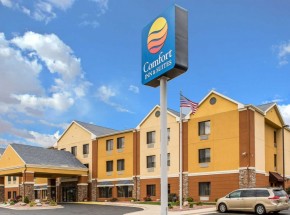 Comfort Inn &amp; Suites Kenosha