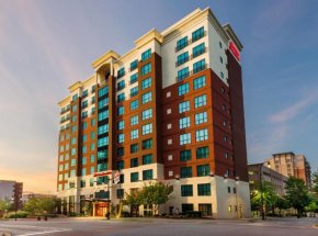 hamptoninnsuites nationalharbor