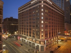 Embassy Suites Minneapolis Downtown