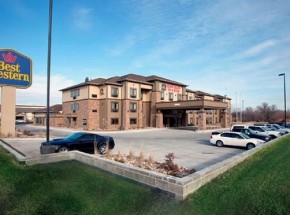 Best Western PLUS Grand Island Inn &amp; Suites