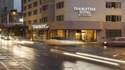 DoubleTree Suites by Hilton Minneapolis Downtown