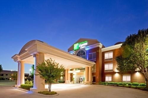Holiday Inn Express Hotel &amp; Suites Dallas-North Tollway (N Plano)