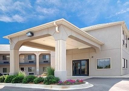 Econo Lodge Inn &amp; Suites Horn Lake