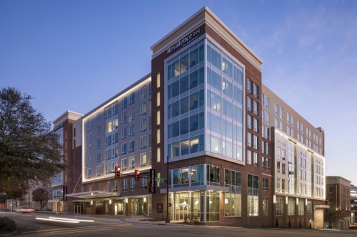 gspgr-exterior-1658-hor-clsc