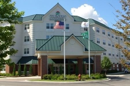 Country Inns &amp; Suites Elk Grove Village at I-290