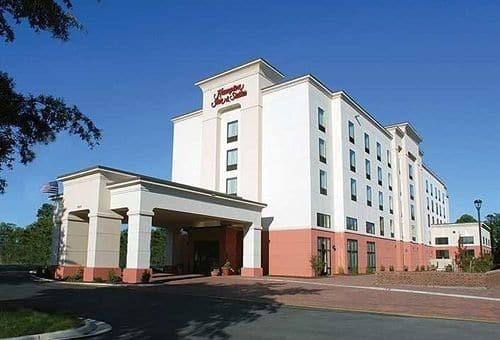 Hampton Inn &amp; Suites Chesapeake Battlefield Blvd