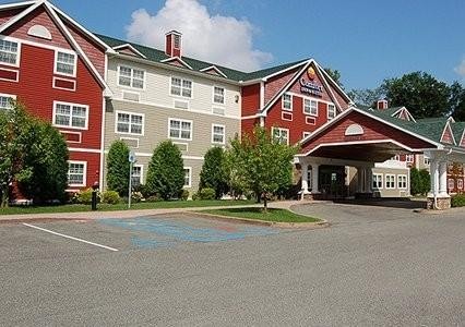 Fairfield Inn &amp; Suites Lenox Great Barrington/Berkshires