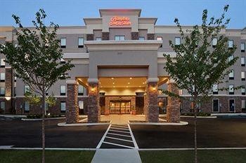 Hampton Inn &amp; Suites Roanoke Airport