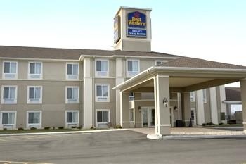 BEST WESTERN Legacy Inn &amp; Suites Beloit/South Beloit