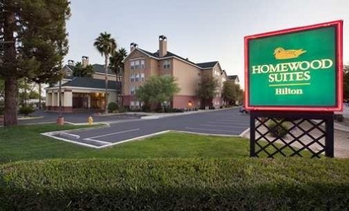 Homewood Suites by Hilton Phoenix-Biltmore