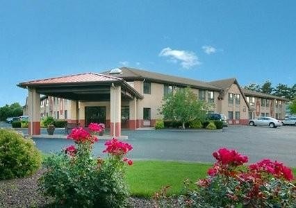 Comfort Inn &amp; Suites West Springfield