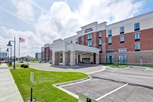 hamptoninndetroittroy