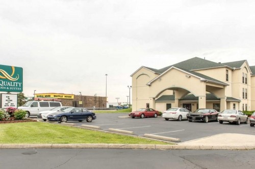 Quality Inn &amp; Suites Columbus West - Hilliard