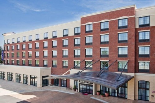 Hampton Inn &amp; Suites Chapel Hill-Carrboro/Downtown