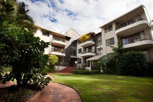 Broadwater Shores Waterfont Apartments