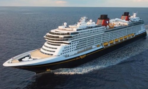 disney-treasure-ship