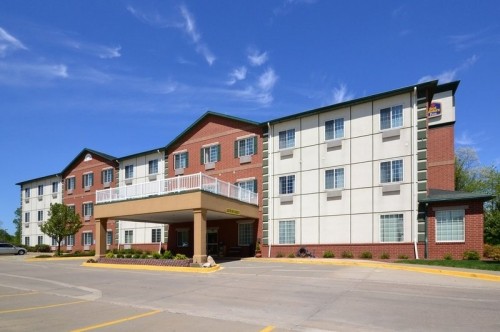 Best Western Plus Des Moines West Inn &amp; Suites