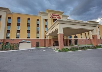 Hampton Inn &amp; Suites Tampa Busch Gardens Area