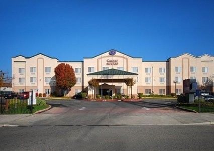 Comfort Suites Fresno