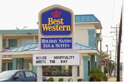 Best Western PLUS Holiday Sands Inn &amp; Suites
