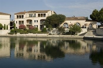 Pierre &amp; Vacances Village Club Pont Royal en Provence